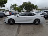 Used 2024 Toyota Camry SE image 5