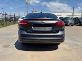Used 2017 Ford Focus SE image 4