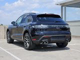 Certified 2025 Porsche Macan image 3