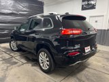 Used 2017 Jeep Cherokee Overland w/ Technology Group image 3