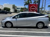 Used 2022 Toyota Prius LE image 2