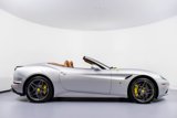 Used 2017 Ferrari California T image 3