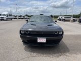 Used 2022 Dodge Challenger SXT image 2