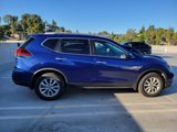 Used 2020 Nissan Rogue SV image 3