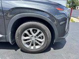 Used 2020 Hyundai Santa Fe SE image 2