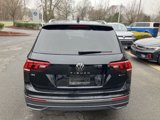 Certified 2022 Volkswagen Tiguan SE w/ Panoramic Sunroof Package image 3