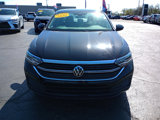 Used 2024 Volkswagen Jetta SE image 3