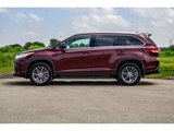 Used 2019 Toyota Highlander XLE image 4