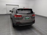 Used 2017 Kia Sorento EX image 6