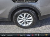 Used 2016 Kia Sorento LX w/ LX Convenience Package image 4