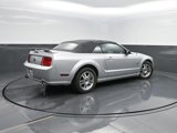 Used 2005 Ford Mustang GT Premium image 2