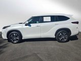 Used 2022 Toyota Highlander XLE image 6