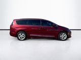 Used 2020 Chrysler Pacifica Touring-L image 5
