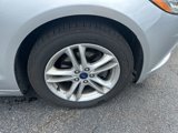Used 2018 Ford Fusion SE image 2