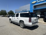 Used 2013 GMC Yukon XL Denali image 3