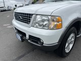 Used 2005 Ford Explorer XLT image 3