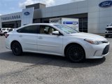 Used 2018 Toyota Avalon Touring image 2