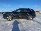 Used 2019 Jeep Cherokee Limited w/ Luxury Group image 3