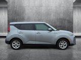 Used 2022 Kia Soul LX w/ Technology Package image 4