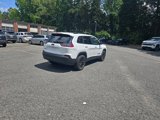 Used 2023 Jeep Cherokee Altitude Lux image 5