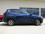 Used 2021 Kia Seltos EX image 2