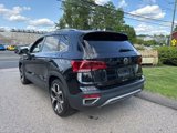 Used 2022 Volkswagen Taos SEL image 4