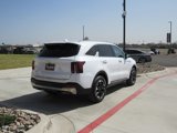 Used 2024 Kia Sorento S image 3