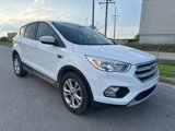 Used 2017 Ford Escape SE image 3