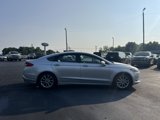 Used 2017 Ford Fusion SE w/ Fusion SE Technology Package image 4