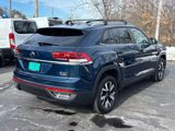 Used 2022 Volkswagen Atlas Cross Sport SE image 3