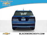 Used 2025 Chevrolet Traverse LT image 4