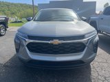 Used 2025 Chevrolet Trax LS w/ LS Convenience Package image 2