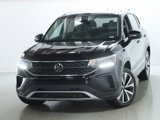 Certified 2024 Volkswagen Taos SE image 3