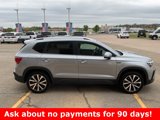 Used 2024 Volkswagen Taos SE image 3