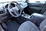 Used 2023 Chevrolet Equinox LT image 3