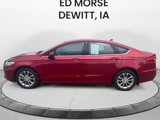 Used 2020 Ford Fusion SE image 2