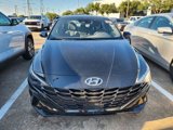 Used 2023 Hyundai Elantra SEL w/ Convenience Package image 2