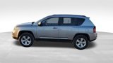 Used 2017 Jeep Compass Latitude image 5