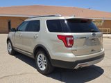 Used 2017 Ford Explorer XLT image 4