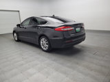 Used 2020 Ford Fusion SE image 5