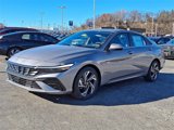 New 2025 Hyundai Elantra SEL image 2
