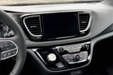 New 2025 Chrysler Pacifica Select image 6