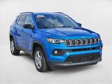 Used 2024 Jeep Compass Latitude image 3