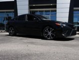 Used 2020 Toyota Camry SE image 2