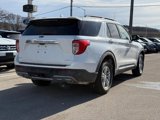 Certified 2022 Ford Explorer XLT w/ Equipment Group 202A image 3