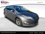 Used 2014 Ford Focus SE w/ SE Sport Package image 2