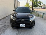 Used 2018 Toyota Highlander SE image 3
