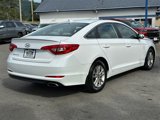 Used 2015 Hyundai Sonata SE image 6