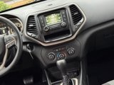 Used 2016 Jeep Cherokee Sport image 5