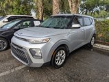 Used 2020 Kia Soul S image 3